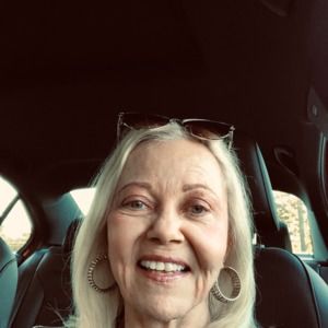 Meet your Posher, Janet